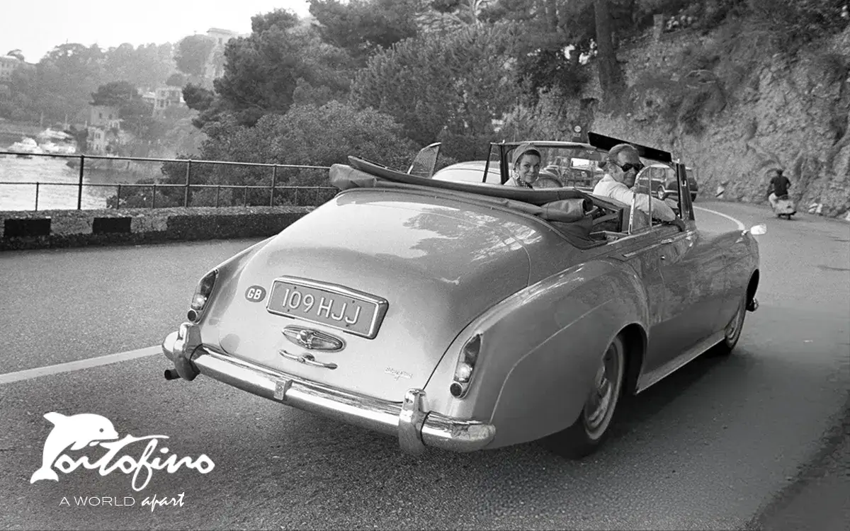 Rex Harrison (Reginald Carey Harrison) in the car with his wife Rachel Roberts in Portofino